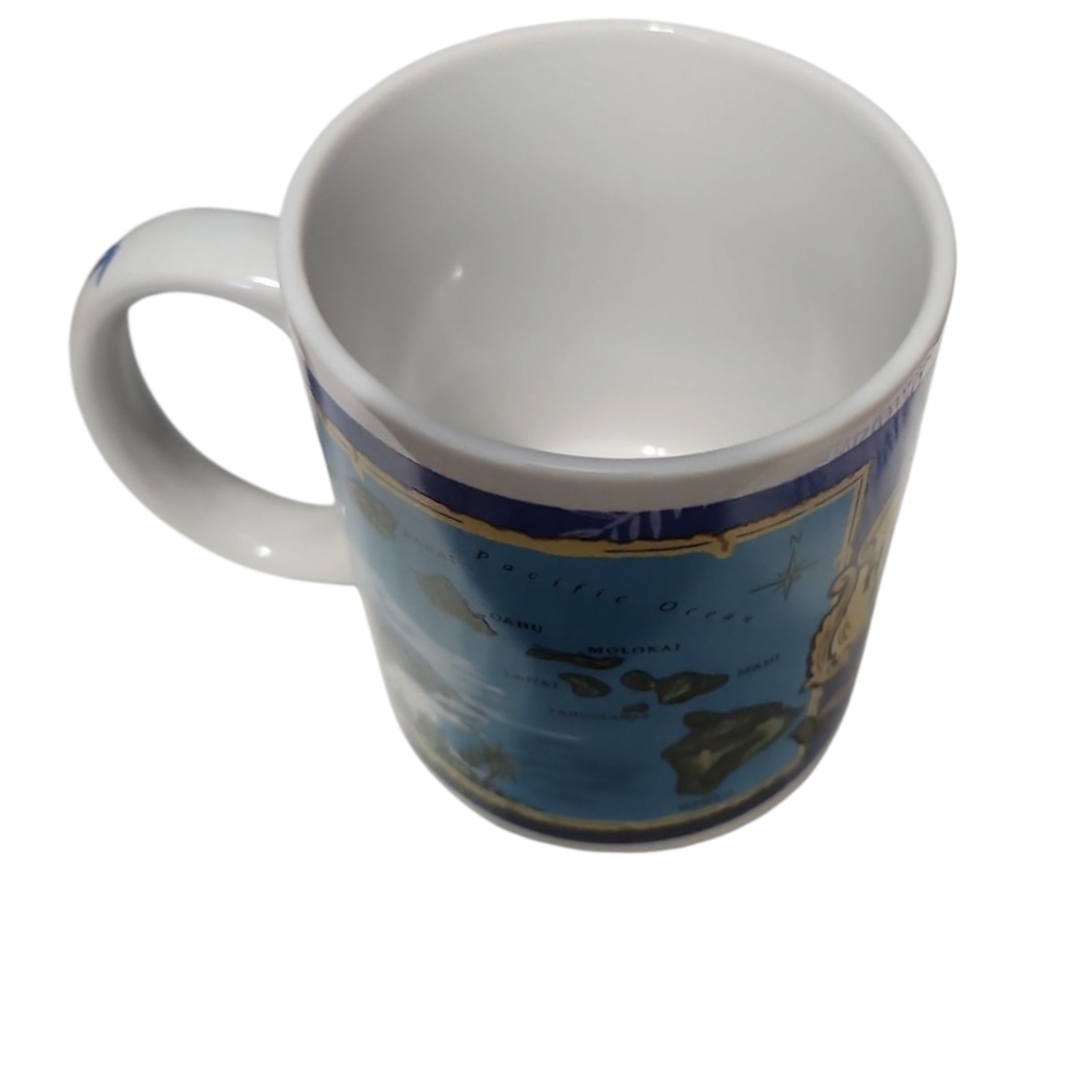 NWOT The Hawaiian Islands Blue and White Ceramic Coffee Mug